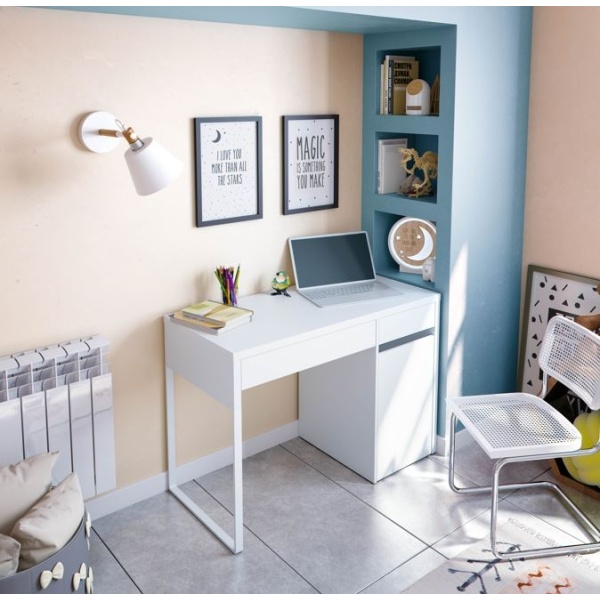 Escrivaninha Com Gavetas E Prateleira