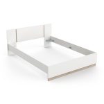 Estrutura de cama Nord com pés de madeira, design minimalista e robusto em carvalho